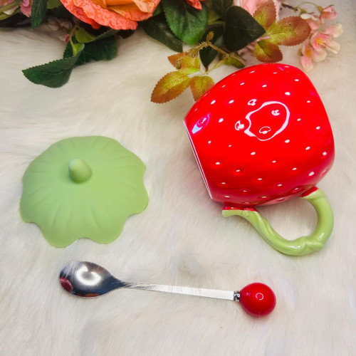 Embossed Strawberry Ceramic Mug – Bright Red Gift Set