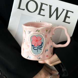 Irregular Flower Ceramic Mug – Pink Gift Set (301–400 ml)